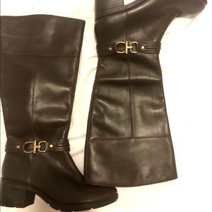 BANDOLINO BOOTS NEVER WORN BRAND NEW!